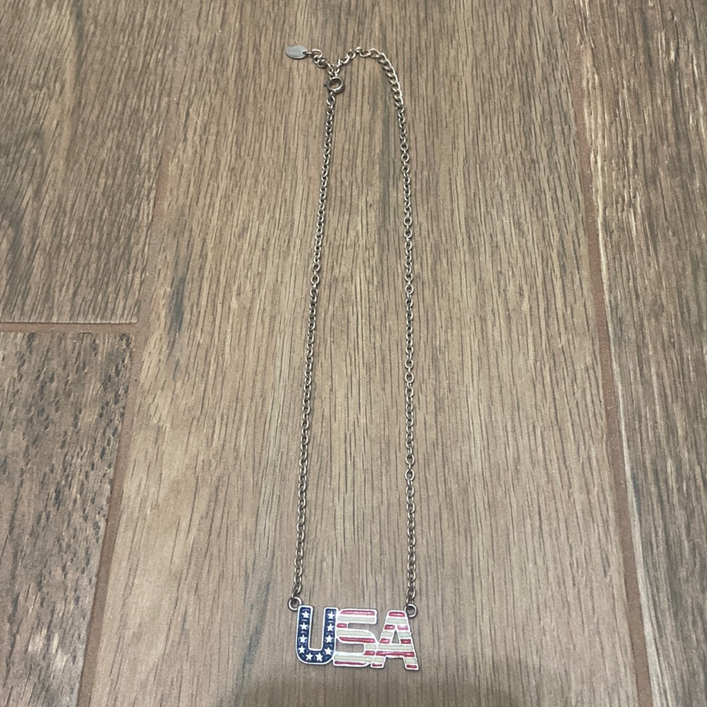 Usa Necklace 14$